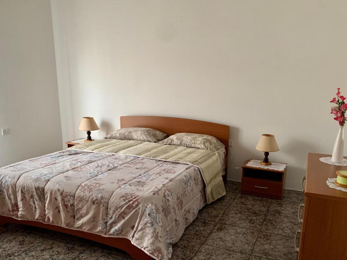 2 Bedroom Appartment Birzebbugia Birżebbuġa المظهر الخارجي الصورة